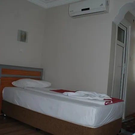 Safak 호텔 3*